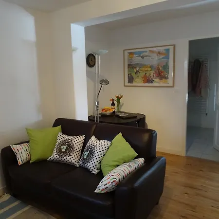 Appartement Au Pied De La Roche-en-Regnier