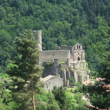 Au Pied De La